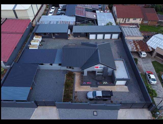 350M² OFFICE FOR SALE IN ALBERTON NORTH